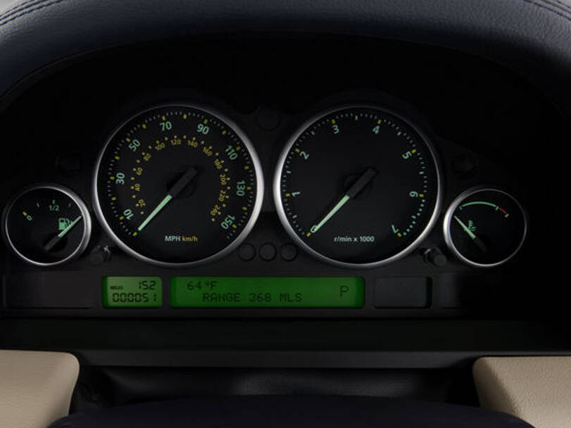 Land Rover Range Rover 3rd (L322) Generation Pictures: Explore 23 Images of Interior and Exterior Image-20