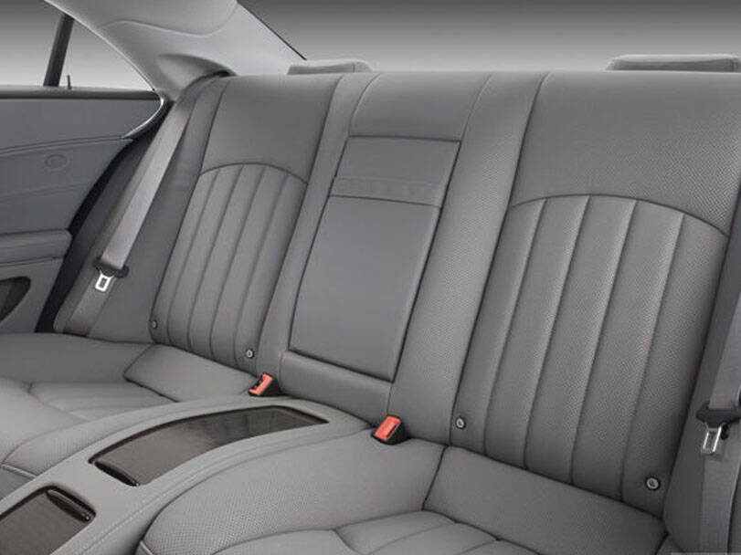 مرسيدس بنز CLS Class الجيل الأول (C219) الداخلية 