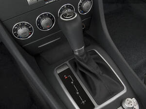 مرسيدس بنز SLK Class الداخلية 