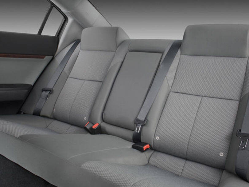 ميتسوبيشي غالانت الداخلية 