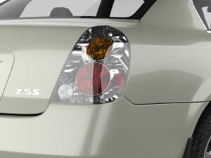 نيسان التيما الخارجية 