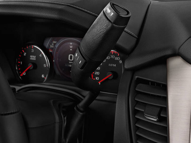 نيسان أرمادا الداخلية 