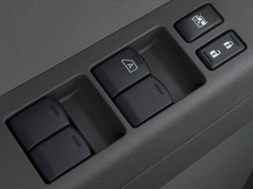 نيسان إكستيرا الداخلية 