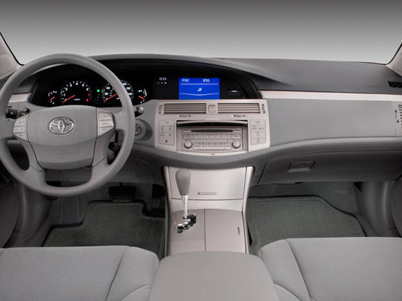 تويوتا أفالون الجيل الثالث (XX30) الداخلية 