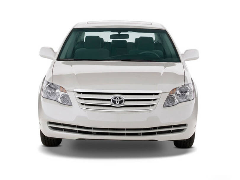 تويوتا أفالون الجيل الثالث (XX30) الخارجية 