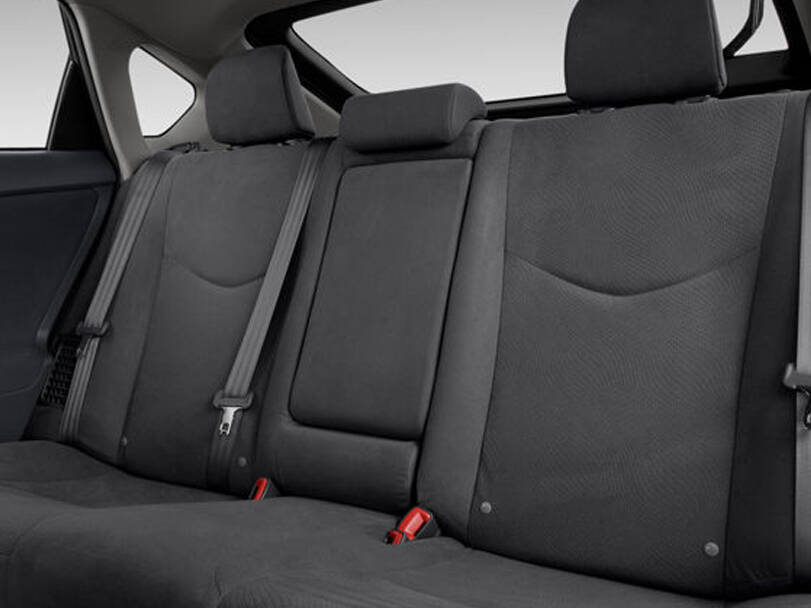 تويوتا بريوس الداخلية 