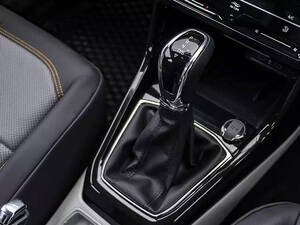 شكودا كوشاك الداخلية Gear Lever