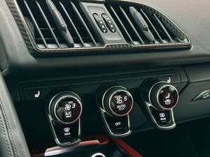 أودي R8 الداخلية 