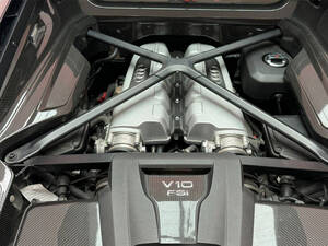 أودي R8 الخارجية 