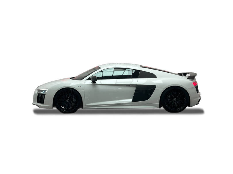 Audi R8 Exterior 