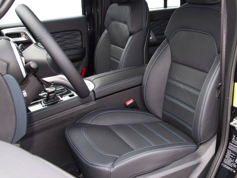 BAIC BJ40 C Interior 