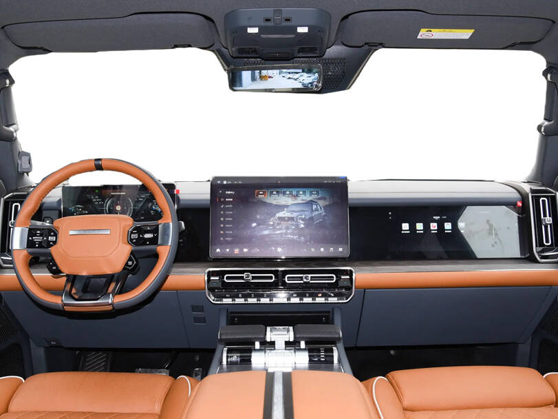 Dongfeng M-Hero 917 Interior 