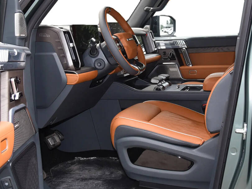 Dongfeng M-Hero 917 Interior 