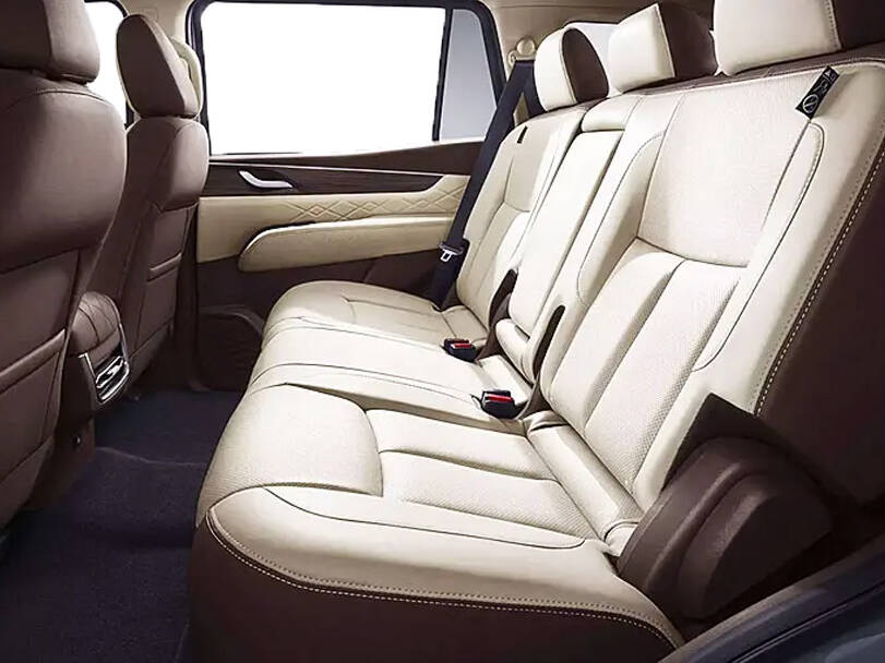 Dongfeng Paladin Interior 