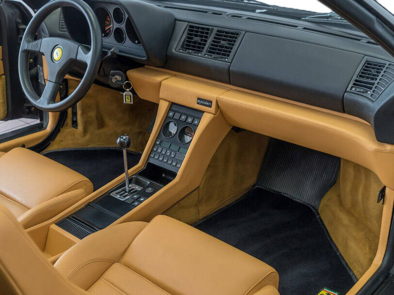 فيراري 348 الداخلية 