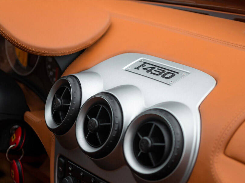 فيراري F430 الداخلية 