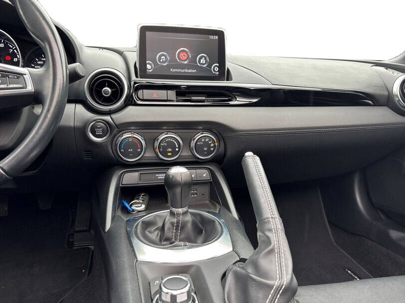 فيات 124 Spider الداخلية 