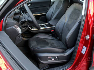 هونغ تشي إي‑إتش إس 3 الداخلية 