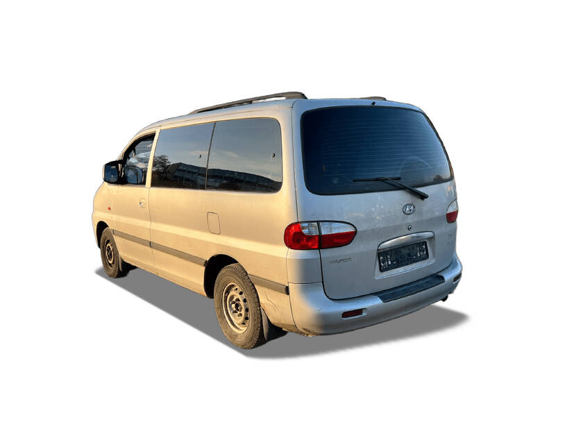 Hyundai Grand Starex 1st Generation Exterior 