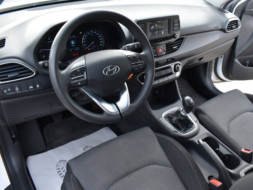 Hyundai i30 Interior 