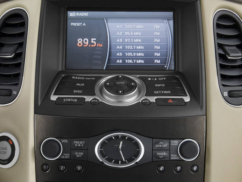 Infiniti EX35 Interior 