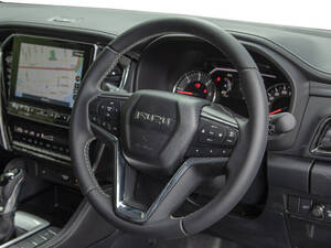 Isuzu Mu-X Interior 