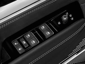 Jeep Grand Wagoneer Interior 