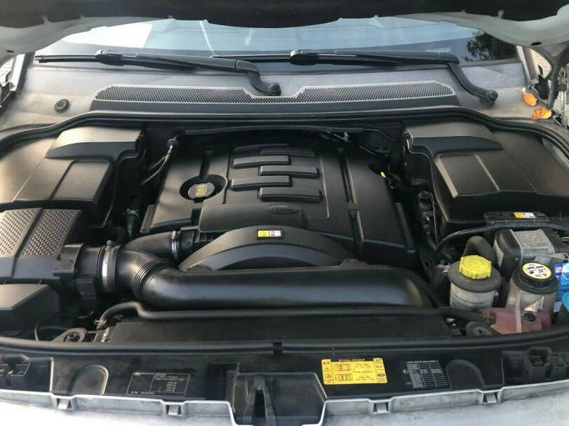 Land Rover LR3 Exterior 