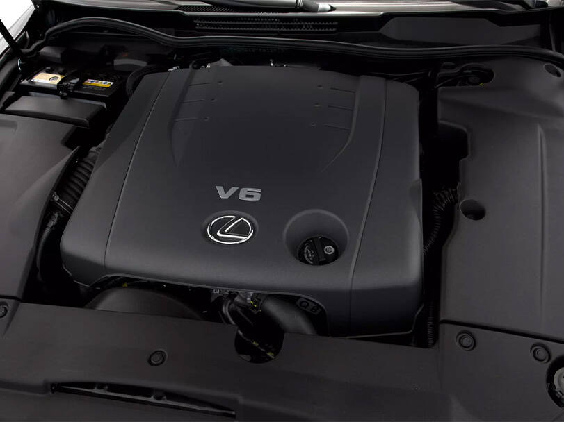 لكزس IS F الخارجية 