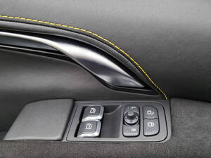 لوتس إميرا الداخلية 