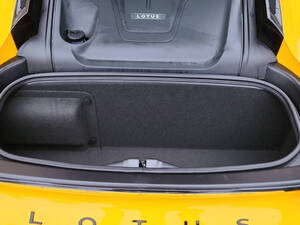 لوتس إميرا الخارجية 