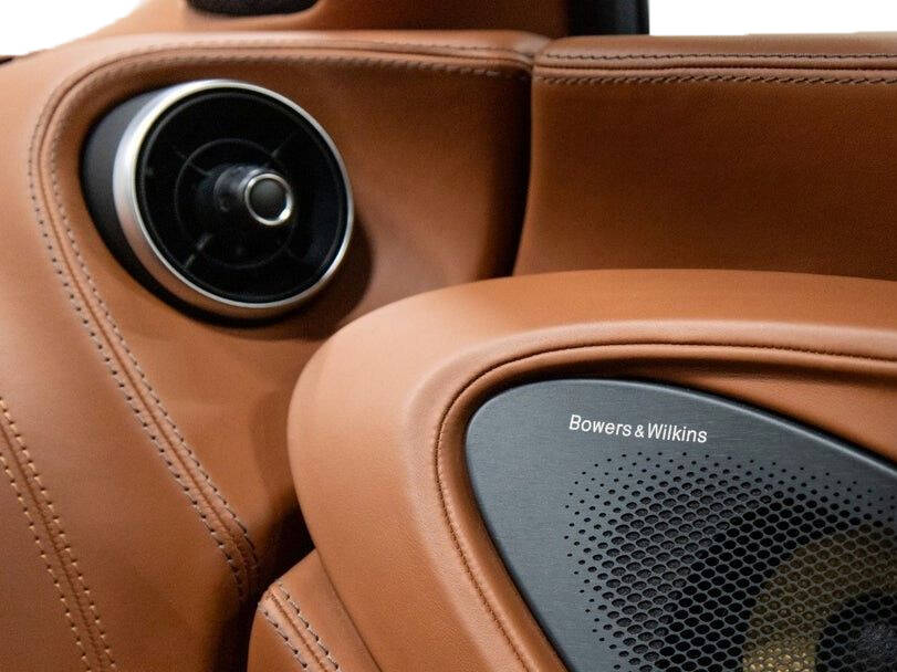 McLaren 570GT Interior 