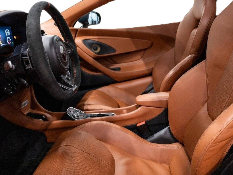 McLaren 570GT Interior 