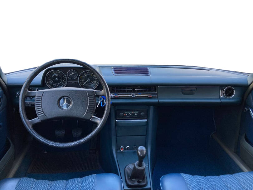 Mercedes Benz 250 Interior 