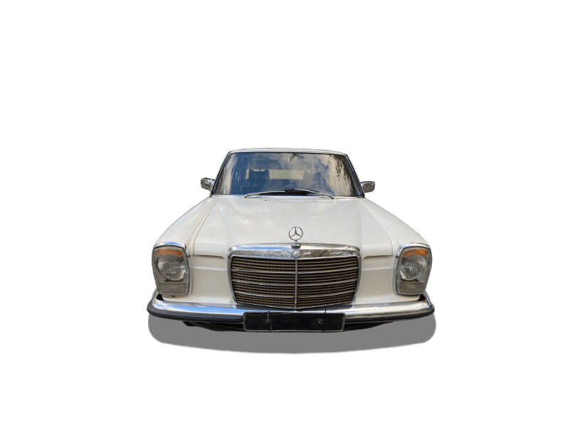 Mercedes Benz 250 Exterior 