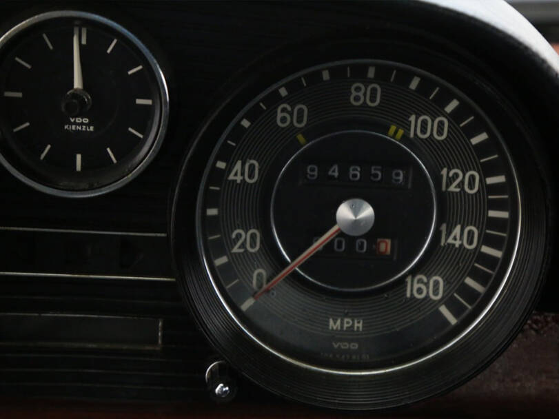 Mercedes Benz 280 Interior 