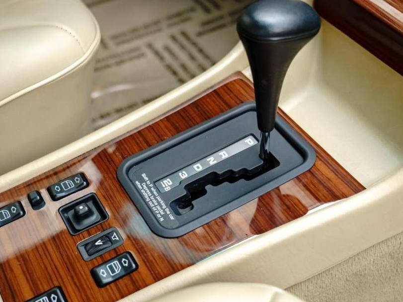 Mercedes Benz 420 Interior 