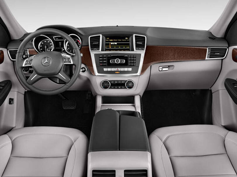 مرسيدس بنز ML Class الداخلية 