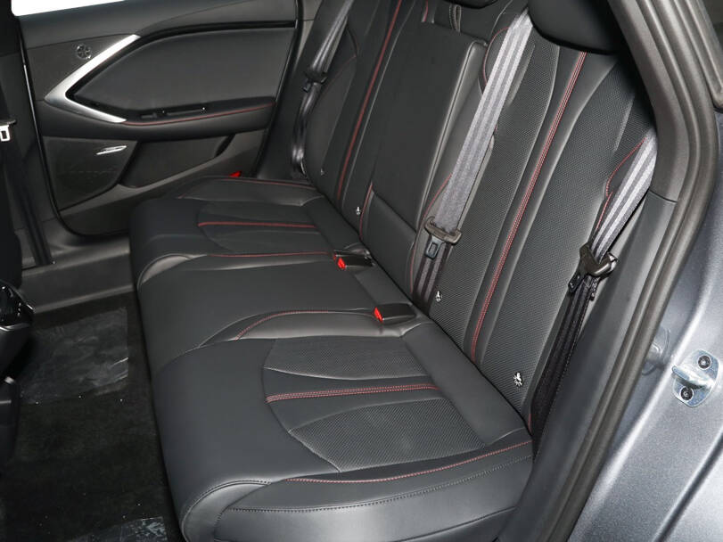 MG 7 1st Generation Interior 