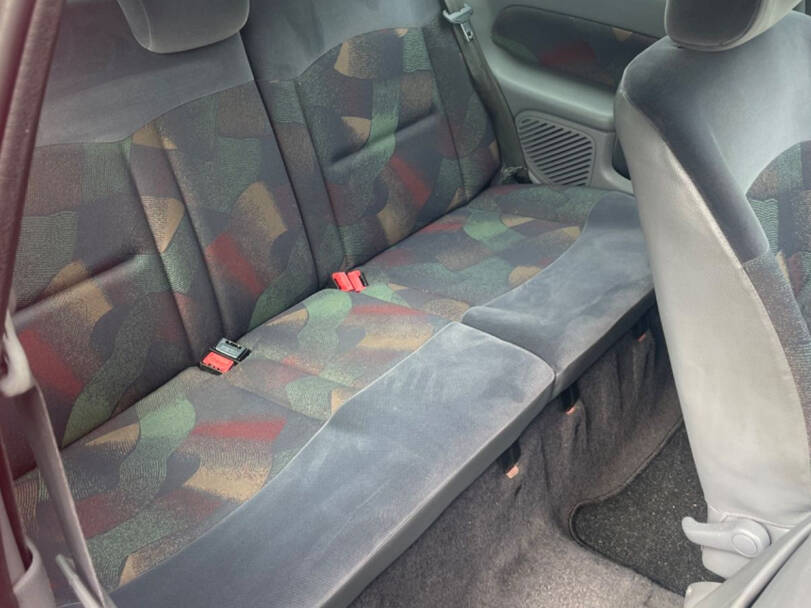 Renault Clio 2nd Generation Interior 