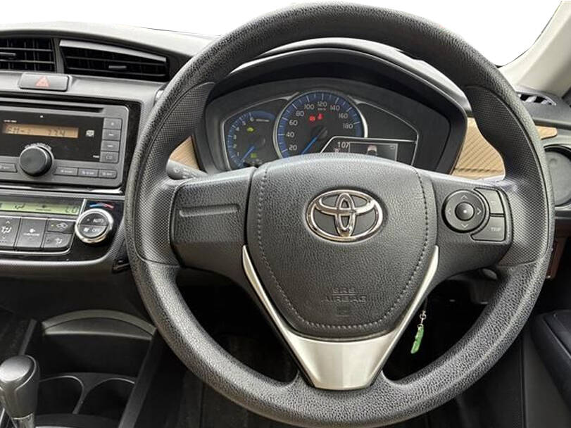 Toyota Axio Interior 