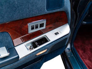 Toyota Century Interior 