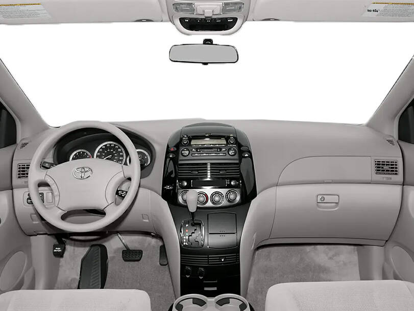 Toyota Sienna 2nd (XL20) Generation Interior 