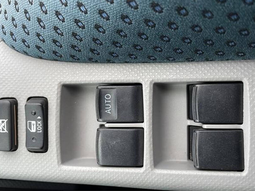 Toyota Vitz Interior 