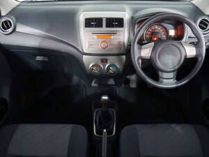 تويوتا ويغو الداخلية 