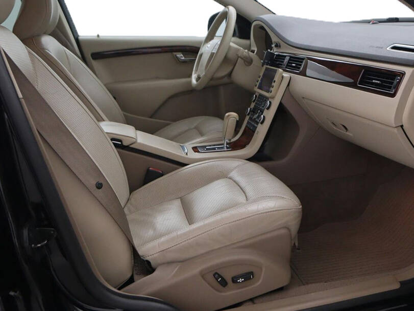 Volvo S80 Interior 