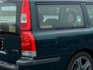 Volvo V70 Exterior 
