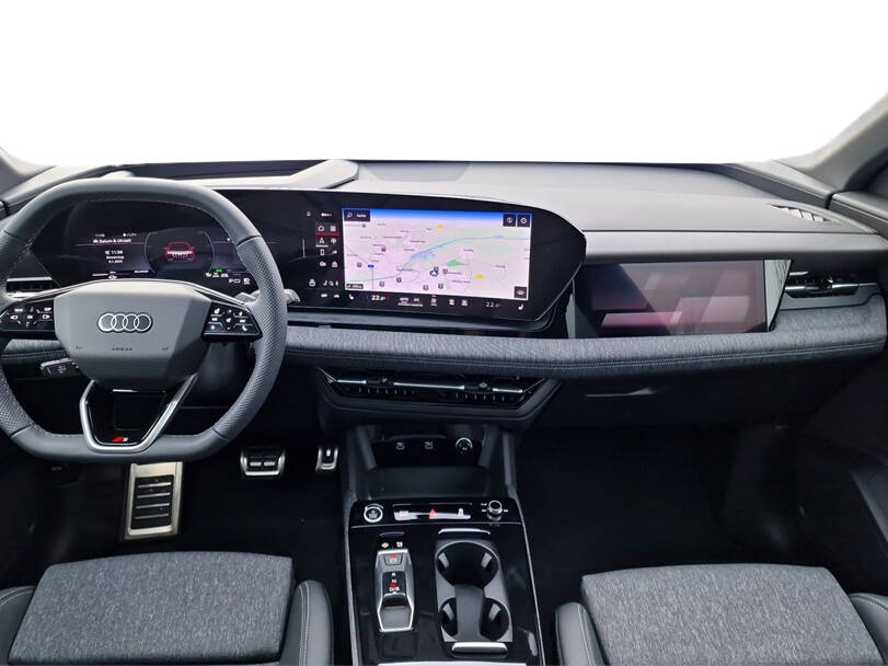 أودي كيو 6 إي-ترون 2025 الداخلية 