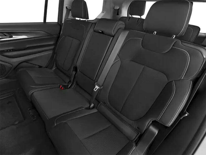 Jeep Grand Cherokee Interior 